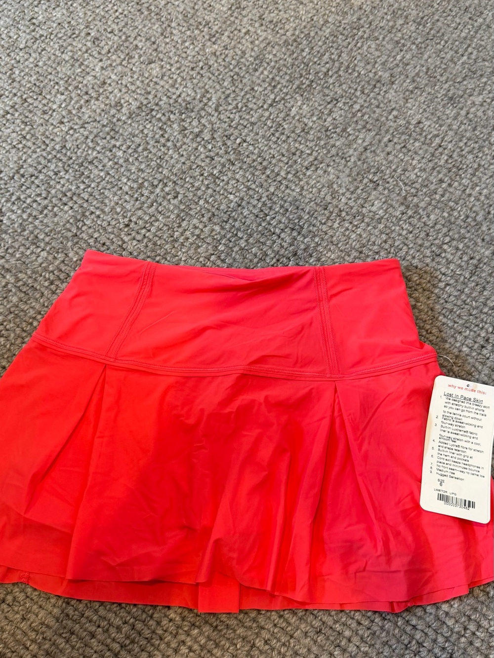 Lululemon lost in pace Women’s Active Skort in Bright Coral Red